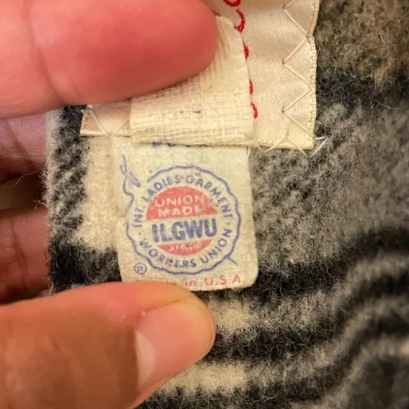 Vintage 1970’s Plaid Wool Coat - Picture 9 of 14